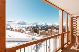 ski apartments alpe d huez ski424 1 1