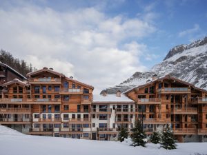 ski flats in val d isere frski581 22 Easy Resize.com